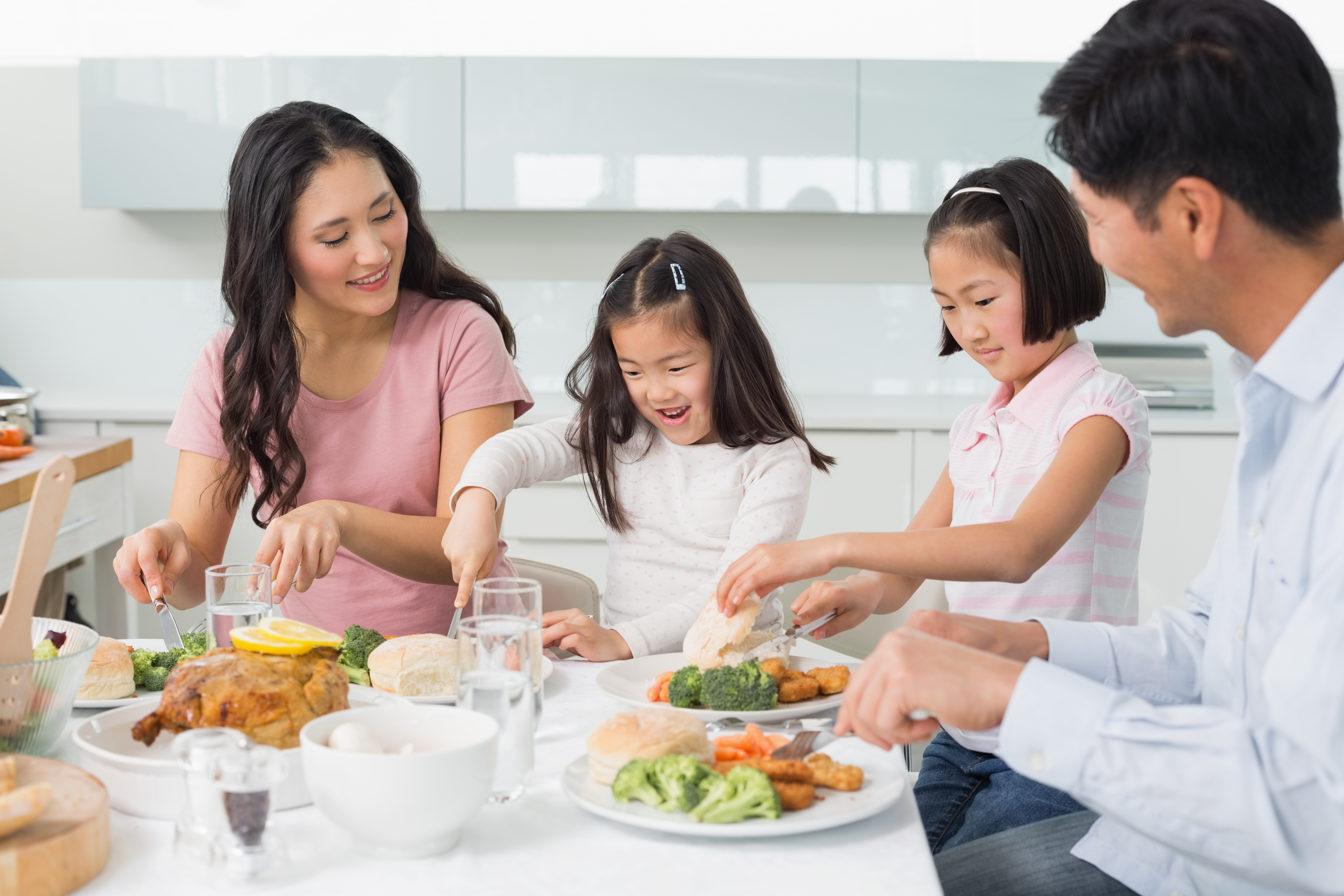 Why Eating Dinner Together at Home is So Important for Families